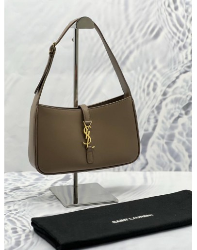 (LIKE NEW) YSL SAINT LAURENT LE 5 A HOBO TAUPE BAG 