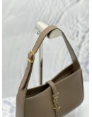 (LIKE NEW) YSL SAINT LAURENT LE 5 A HOBO TAUPE BAG 