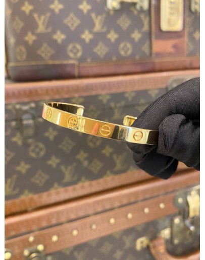 (LIKE NEW) 2022 CARTIER LOVE CUFF BRACELET SIZE 17 IN 18K 750 YELLOW GOLD -FULL SET-