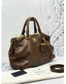PRADA TOTE TOP HANDLE AND SHOULDER BAG IN BROWN SOFT CALFSKIN LEATHER
