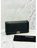 (LIKE NEW) CHANEL BOY CLUTCH IN BLACK LAMBSKIN LEATHER
