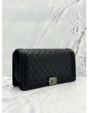 (LIKE NEW) CHANEL BOY CLUTCH IN BLACK LAMBSKIN LEATHER