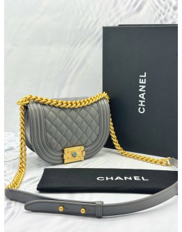 (UNUSED) 2024 CHANEL ROUND BOY SHOULDER AND CROSSBODY BAG IN GREY CAVIAR LEATHER -FULL SET- (UNUSED) 2024 CHANEL ROUND BOY SHOULDER AND CROSSBODY BAG IN GREY CAVIAR LEATHER -FULL SET-