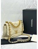 (UNUSED) CHANEL 19 FLAP SHOULDER BAG IN IVORY LAMBSKIN LEATHER -FULL SET-