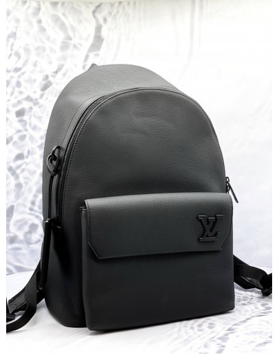(LIKE NEW) LOUIS VUITTON TAKE OFF IN BLACK GRAINED CALF LEATHER 
