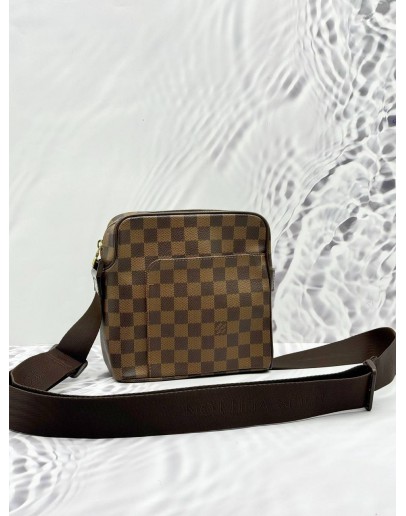 (LIKE NEW) LOUIS VUITTON OLAV PM SHOULDER AND CROSSBODY BAG IN BROWN DAMIER EBENE CANVAS