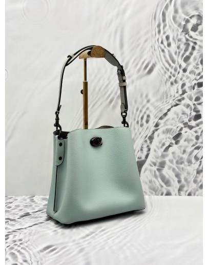 (UNUSED) COACH WILLOW BUCKET SHOULDER BAG IN LIGHT BLUE AND LIGHT GREY PEBBLED LEATHER