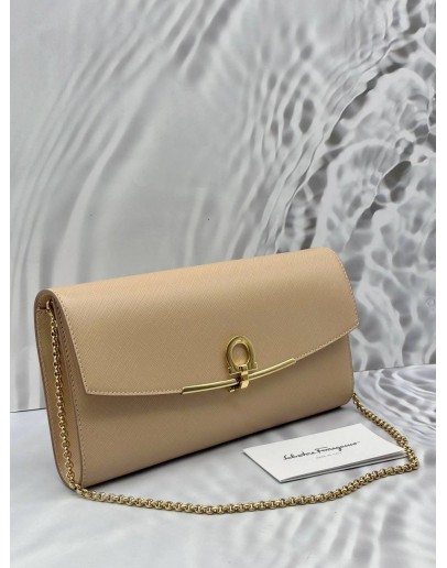 SALVATORE FERRAGAMO GANCINI MINI CHAIN BAG IN BEIGE SAFIANO LEATHER
