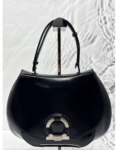 SALVATORE FERRAGAMO GANCINI HANDBAG IN BLACK LEATHER