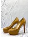 CHRISTIAN LOUBOUTIN HEELS 36 1/2 IN YELLOW