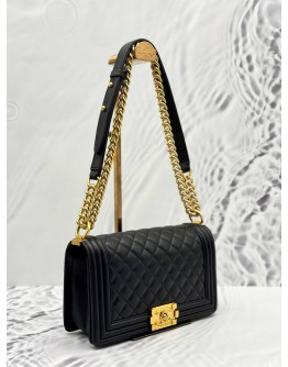 2016 CHANEL BOY MEDIUM SHOULDER BAG IN BLACK LAMBSKIN LEATHER
