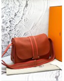 (LIKE NEW) 2014 HERMES BOURLINGUE SHOULDER AND CROSSBODY BAG IN SANGUINE TAURILLON CLEMENCE LEATHER AND ROSE JAIPUR CANVAS -FULL SET-