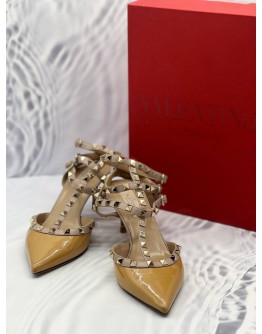 VALENTINO GARAVANI ROCKSTUD HEEL SIZE 39 1/2 