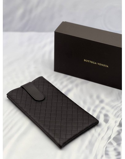 (LIKE NEW) BOTTEGA VENETA LEATHER SUNGLASS POUCH 
