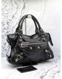 BALENCIAGA CITY MEDIUM TOP HANDLE BAG WITH STRAP IN BLACK AGED CALFSKIN LEATHER