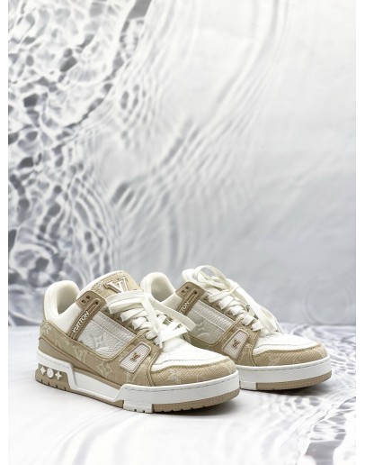 (LIKE NEW) LOUIS VUITTON TRAINER SNEAKERS SIZE 37 IN BEIGE 