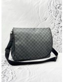 LOUIS VUITTON DANIEL MM MESSENGER BAG IN BLACK DAMIER GRAPHITE CANVAS 