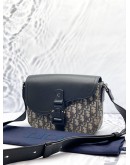 (LIKE NEW) CHRISTIAN DIOR SMALL SADDLE FLAP MESSENGER BAG IN BEIGE AND BLACK DIOR OBLIQUE JACQUARD WITH BLACK GRAINED CALFSKIN LEATHER -FULL SET-