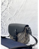 (LIKE NEW) CHRISTIAN DIOR SMALL SADDLE FLAP MESSENGER BAG IN BEIGE AND BLACK DIOR OBLIQUE JACQUARD WITH BLACK GRAINED CALFSKIN LEATHER -FULL SET-