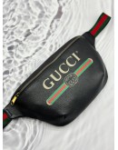 (UNUSED) GUCCI VINTAGE LOGO WEB MEDIUM BELT BAG IN BLACK PEBBLED LEATHER