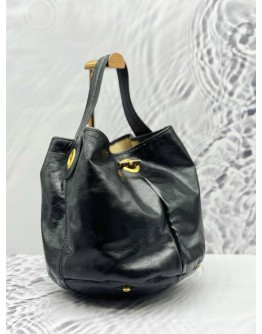 (LIKE NEW) YSL SAINT LAURENT CABRI BUCKET BAG IN BLACK PATENT LEATHER