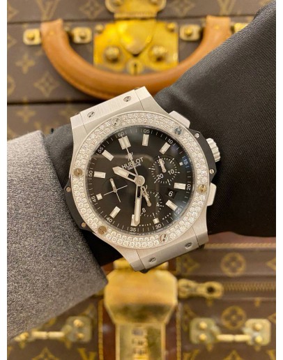 (LIKE NEW) 2018 HUBLOT BIG BANG CHRONOGRAPH REF 301.SX.1170.GR.1104 DIAMOND BEZEL BLACK DIAL 44MM AUTOMATIC WATCH -FULL SET-