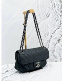 CHANEL QUILTED IRIDESCENT CALFSKIN LEATHER CHIC QUILT FLAP BAG