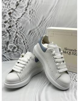 (LIKE NEW) ALEXANDER MCQUEEN OVERSIZED SNEAKERS SIZE 41.5 IN WHITE WITH BLUE