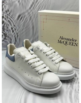 (LIKE NEW) ALEXANDER MCQUEEN OVERSIZED SNEAKERS SIZE 41.5 IN WHITE WITH BLUE