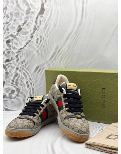 (LIKE NEW) GUCCI SCREENER LOW TOP SNEAKERS SIZE 9 IN BEIGE -FULL SET- 