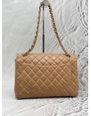 CHANEL JUMBO CLASSIC FLAP SHOULDER BAG IN CARAMEL LAMBSKIN LEATHER