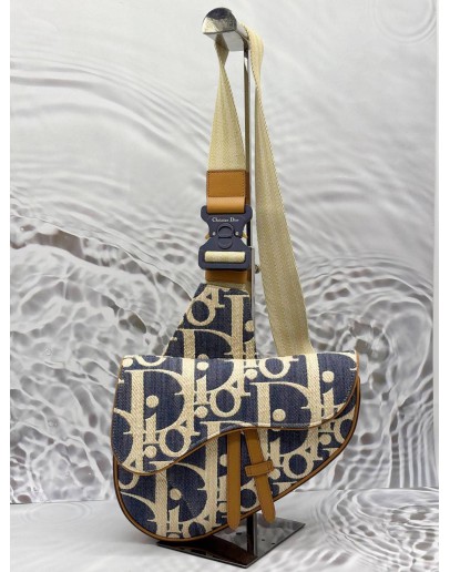 CHRISTIAN DIOR SADDLE IN BLUE RAFFIA EFFECT OBLIQUE JACQUARD 
