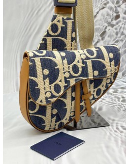 CHRISTIAN DIOR SADDLE IN BLUE RAFFIA EFFECT OBLIQUE JACQUARD 