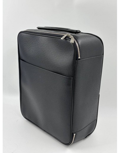 LOUIS VUITTON PEGASE LUGGAGE IN BLACK TAIGA LEATHER