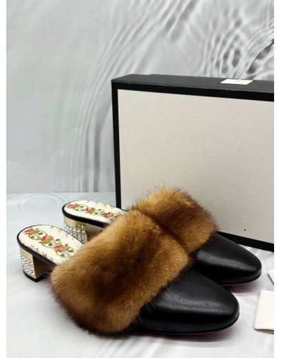 GUCCI MULES SIZE 39.5 IN BLACK LEATHER WITH BROWN MINK FUR