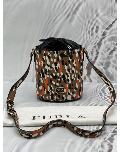 FURLA JUNGLE PRINT BUCKET CROSSBODY BAG IN MULTICOLOR LEATHER