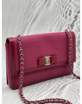 SALVATORE FERRAGAMO VARA BOW CHAIN BAG IN PINK WITH BURGUNDY LEATHER