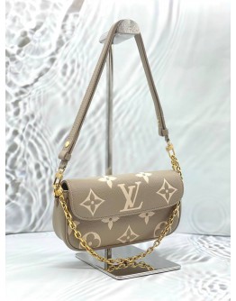 (LIKE NEW) LOUIS VUITTON IVY WALLET ON CHAIN IN TOURTERELLE WITH CREME MONOGRAM EMPREINTE LEATHER -FULL SET-