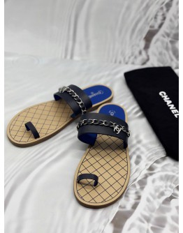 CHANEL THONG SANDALS SIZE 42 IN BLACK WITH BLUE CALFSKIN LEATHER