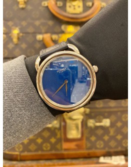 (BRAND NEW) 2026 HERMES ARCEAU 18K 750 WHITE GOLD UNISEX REF AR8.790A BLUE GUILLOCHE DIAL 40MM AUTOMATIC WATCH -FULL SET-