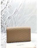 (CLEAR STOCK) (LIKE NEW) YSL SAINT LAURENT CASSANDRE ENVELOPE WALLET ON CHAIN IN BEIGE GRAIN DE POUDRE LEATHER -FULL SET-
