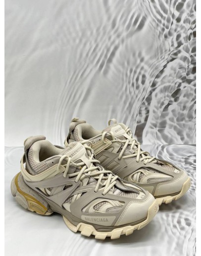 BALENCIAGA TRACK SNEAKERS SIZE 43 IN LIGHT BEIGE COLORWAY