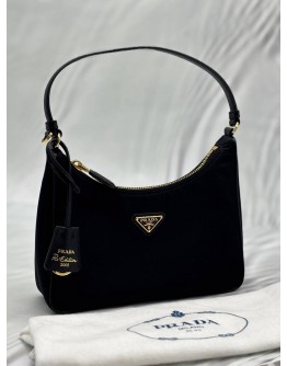 (LIKE NEW) PRADA RE-EDITION 2005 IN BLACK RE-NYLON WITH SAFFIANO LEATHER