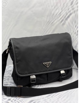 (LIKE NEW) PRADA NYLON SAFFIANO MESSENGER BAG 