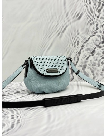 MARC BY MARC JACOBS NATASHA MINI CROSSBODY BAG IN LIGHT BLUE AND BLACK PEBBLED LEATHER