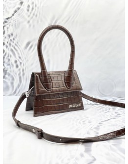 (LIKE NEW) JACQUEMUS LE CHIQUITO MOYEN IN DAREK BROWN WITH STRAP