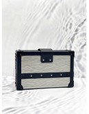 (LIKE NEW) LOUIS VUITTON SILVERY EPI PETITE MALLE WITH STRAP