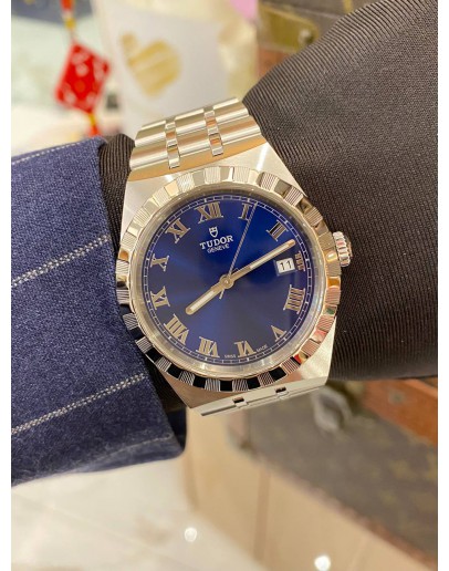 (UNUSED) 2025 TUDOR ROYAL REF 28500 BLUE DIAL ROMAN NUMERALS 38MM AUTOMATIC WATCH -FULL SET-