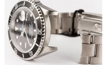 How to Check the Year of a Rolex Watch？