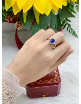 Diamond White Gold Ring With Blue Sapphire 